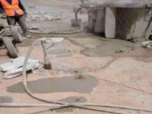 镇原水泥混凝土路面板底注浆技术 路面脱空注浆整治方案